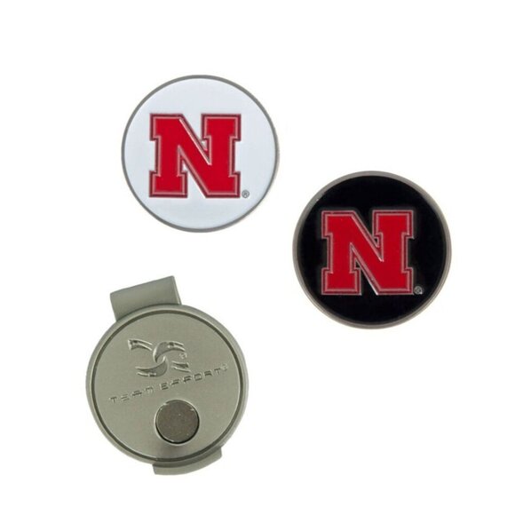 Nebraska CornHuskers Hat Clip & Golf Ball Markers Set New - Picture 1 of 4